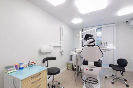 Фотография Дента микс | Стоматология Екатеринбург | Детский стоматолог, виниры, коронки 1